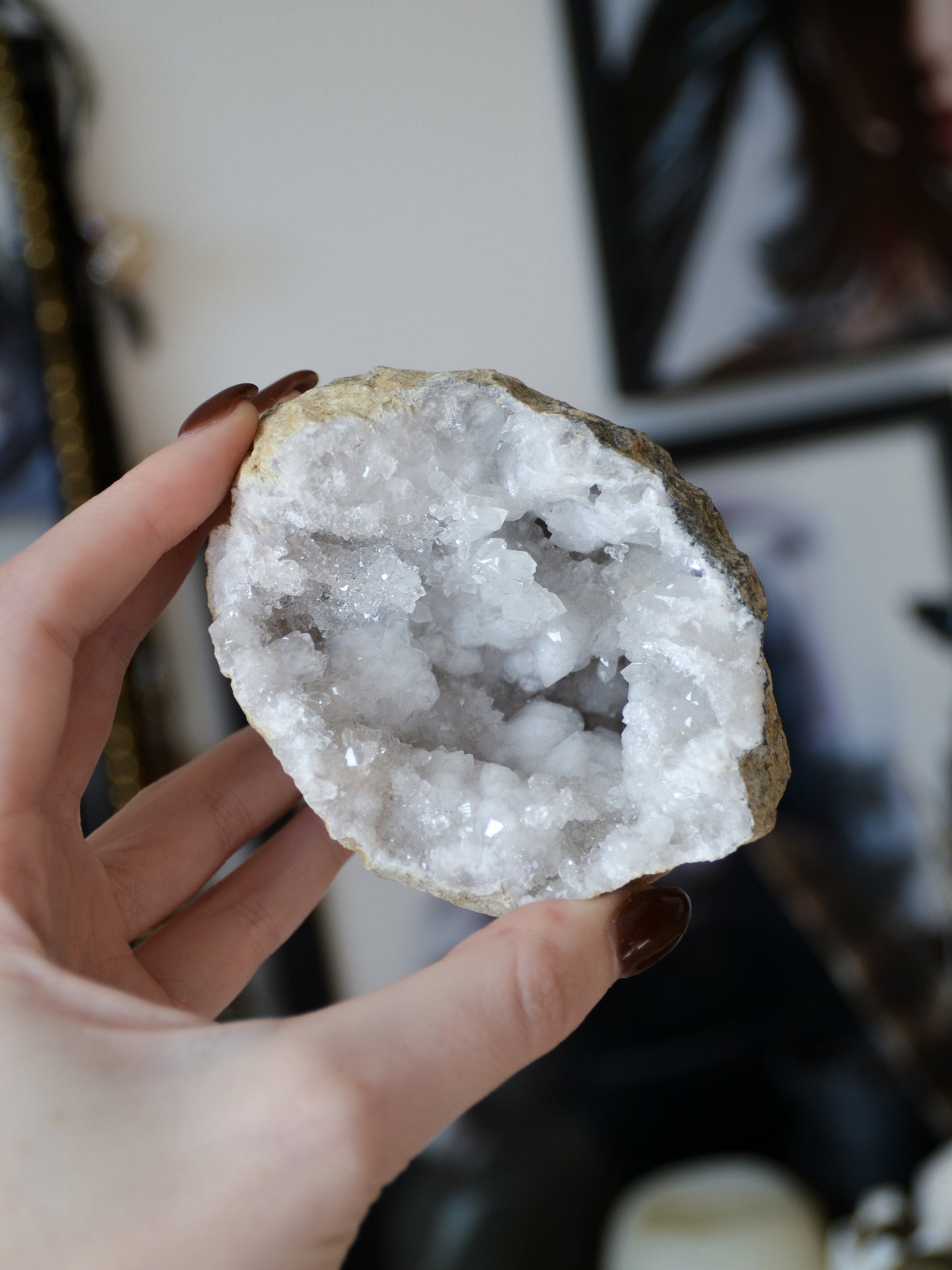 Mezzo geode di quarzo