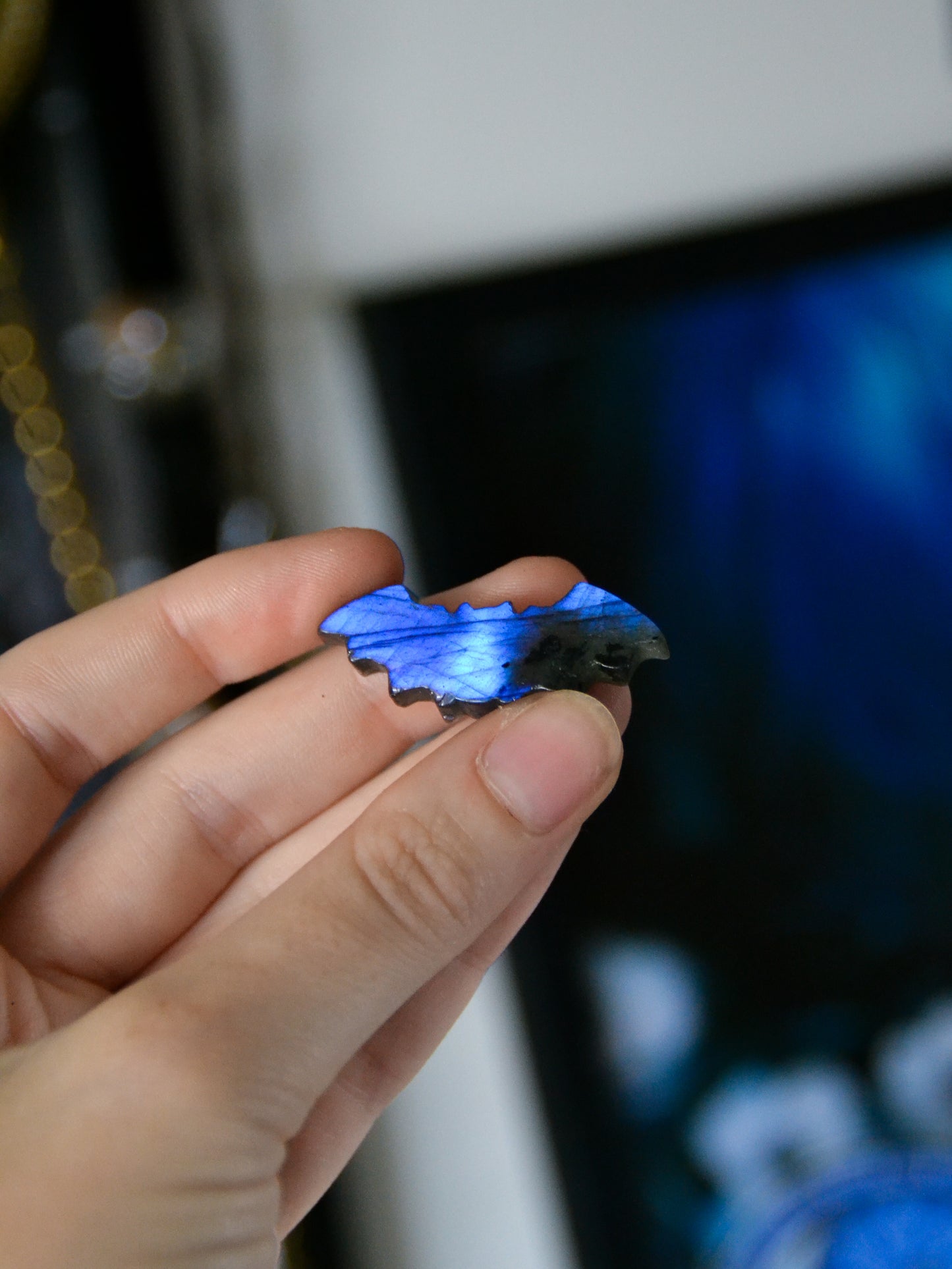 Pipistrello in labradorite