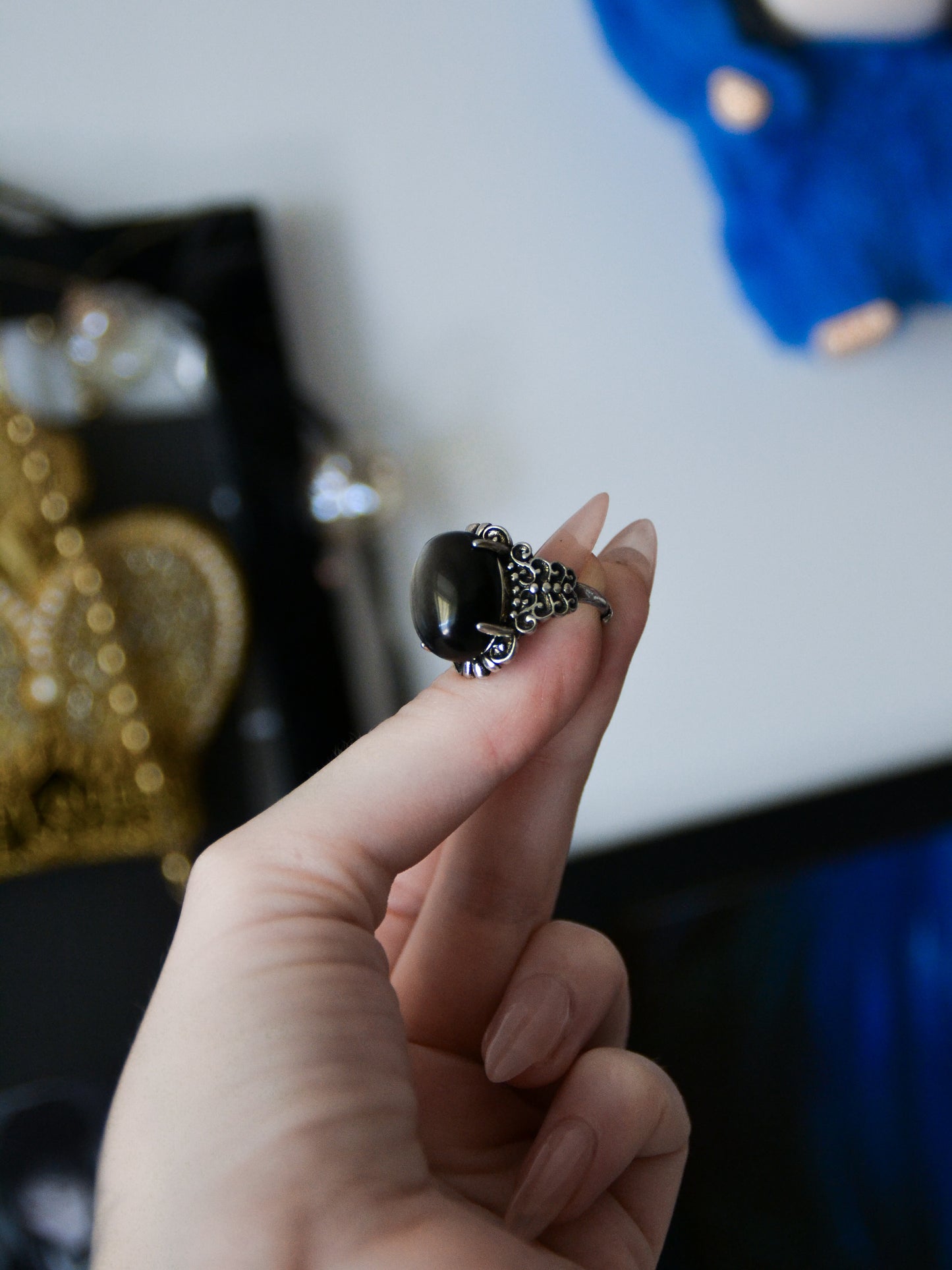 Anello black mirror con ossidiana argentata
