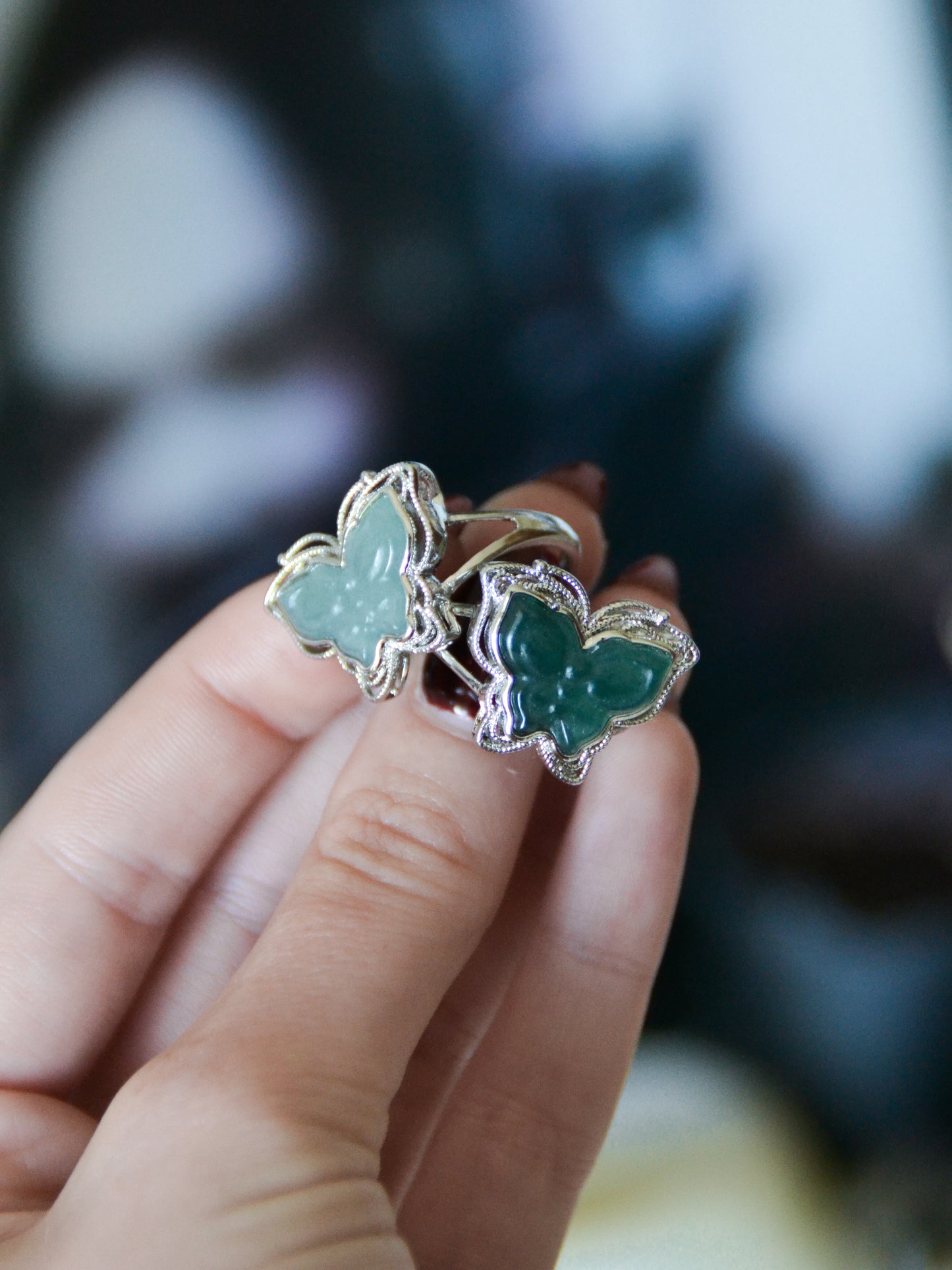 Anello con farfalla in giada