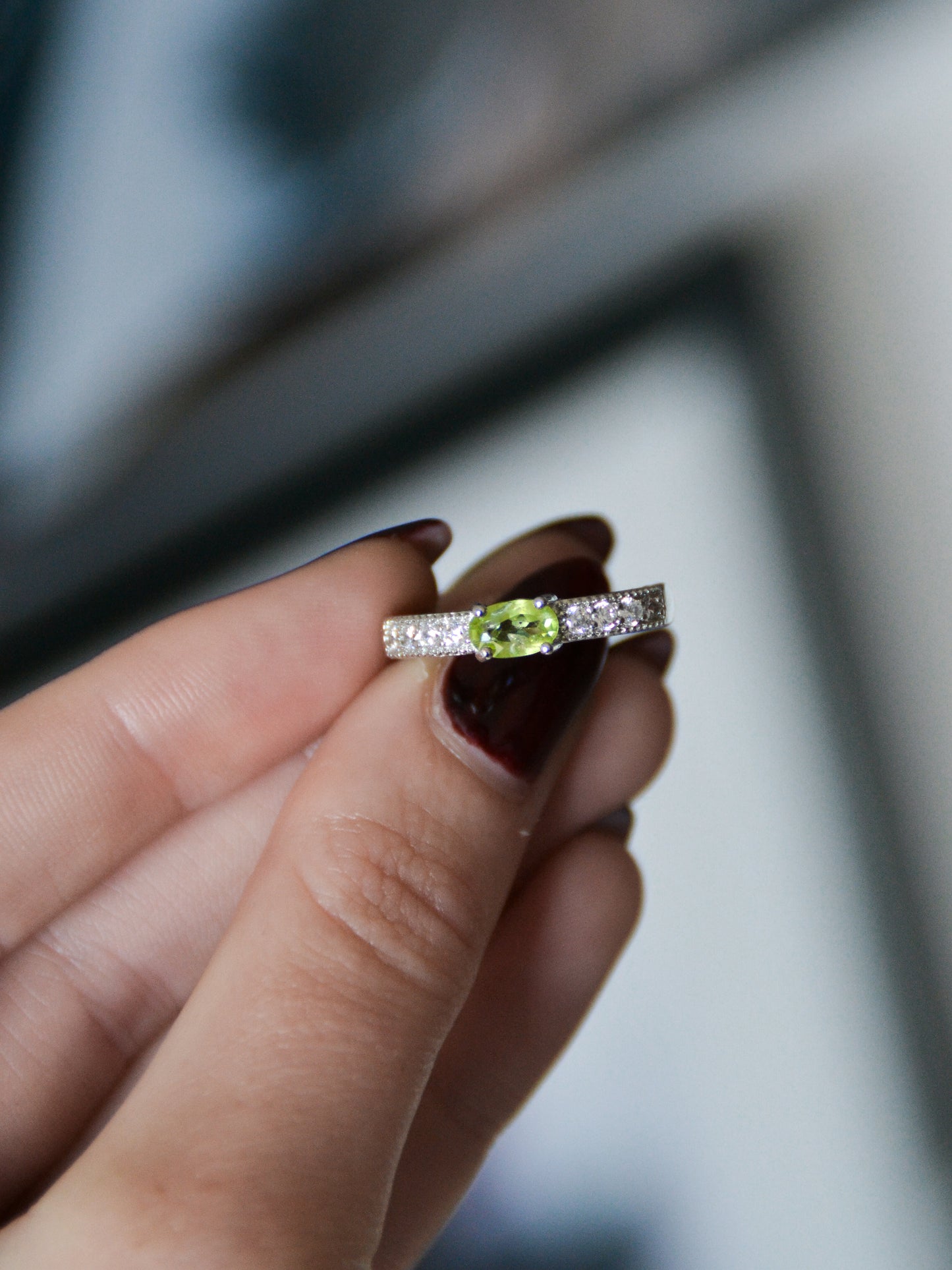 Anello con peridoto