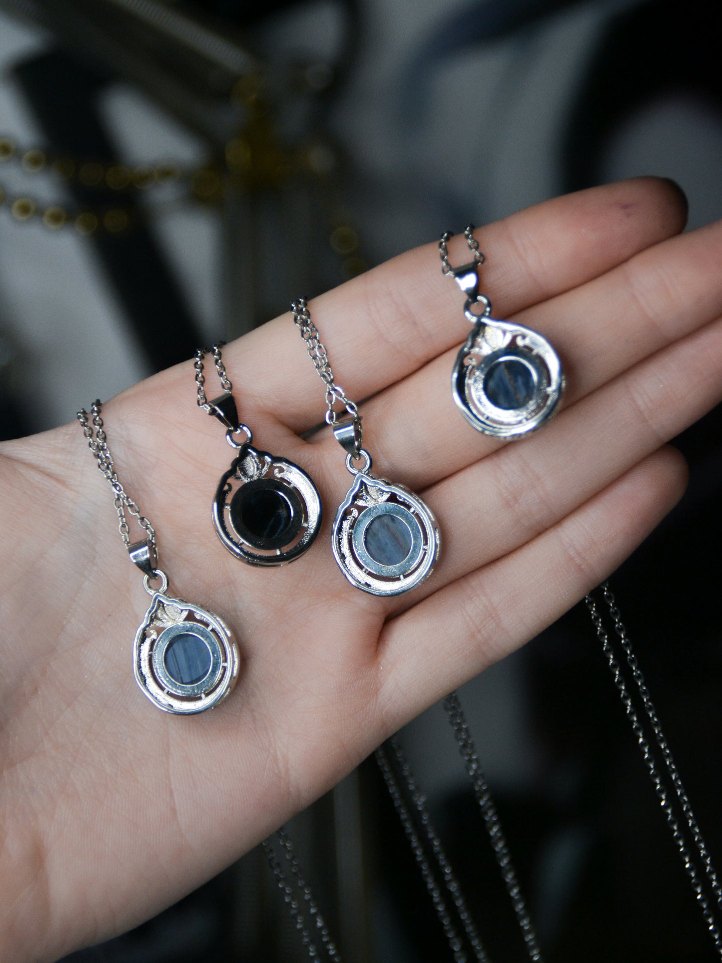 Ciondolo con pietersite