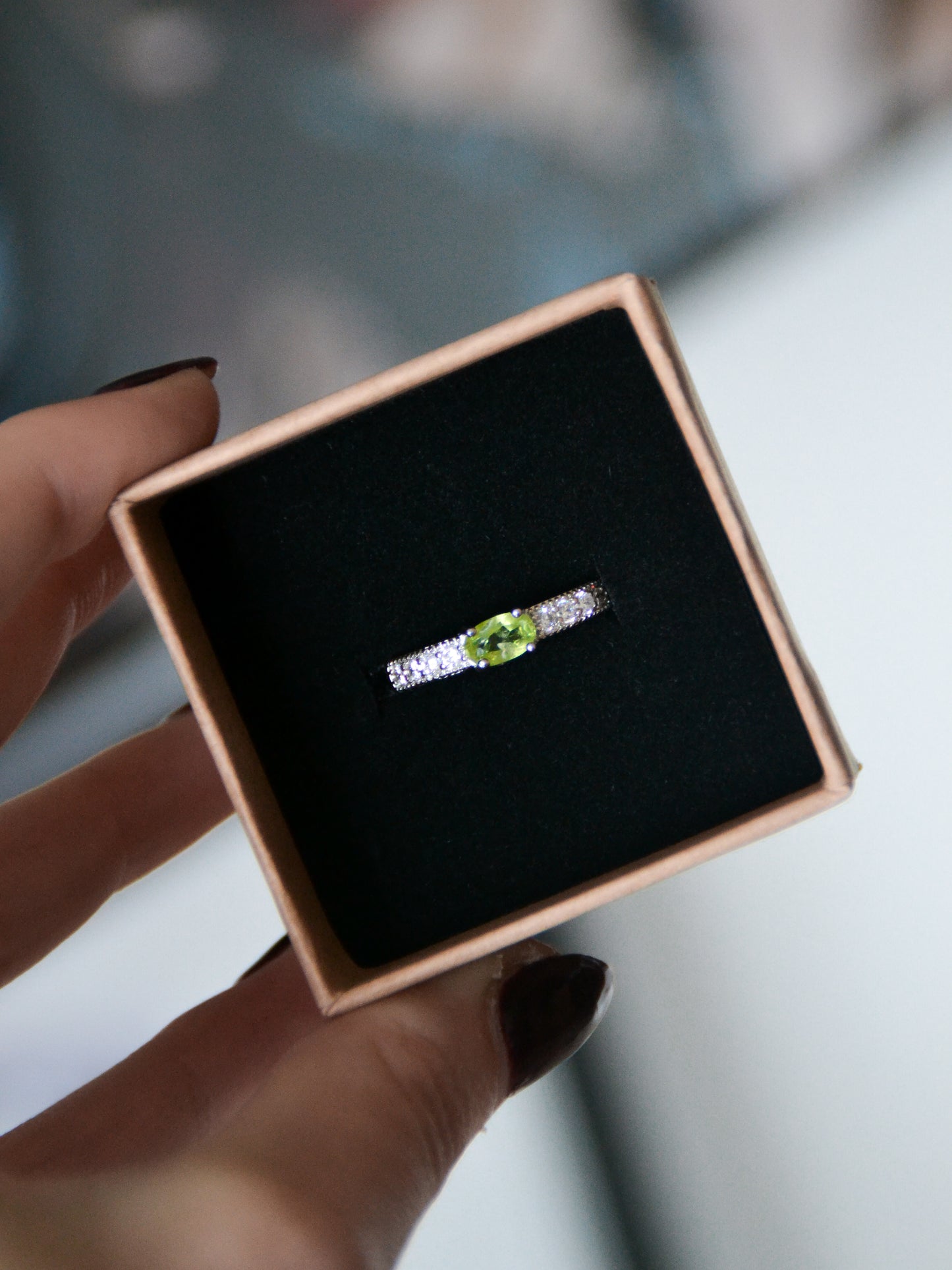 Anello con peridoto
