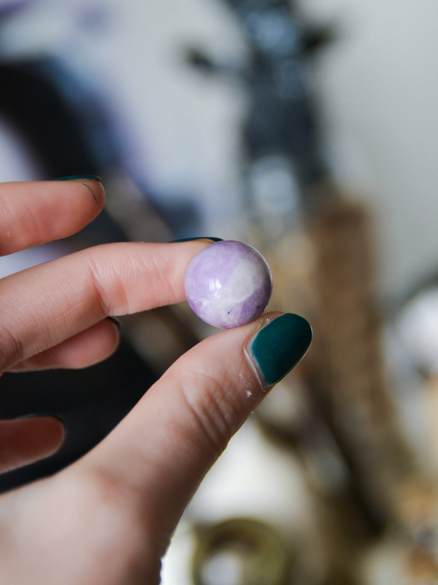 Minisfera di lepidolite