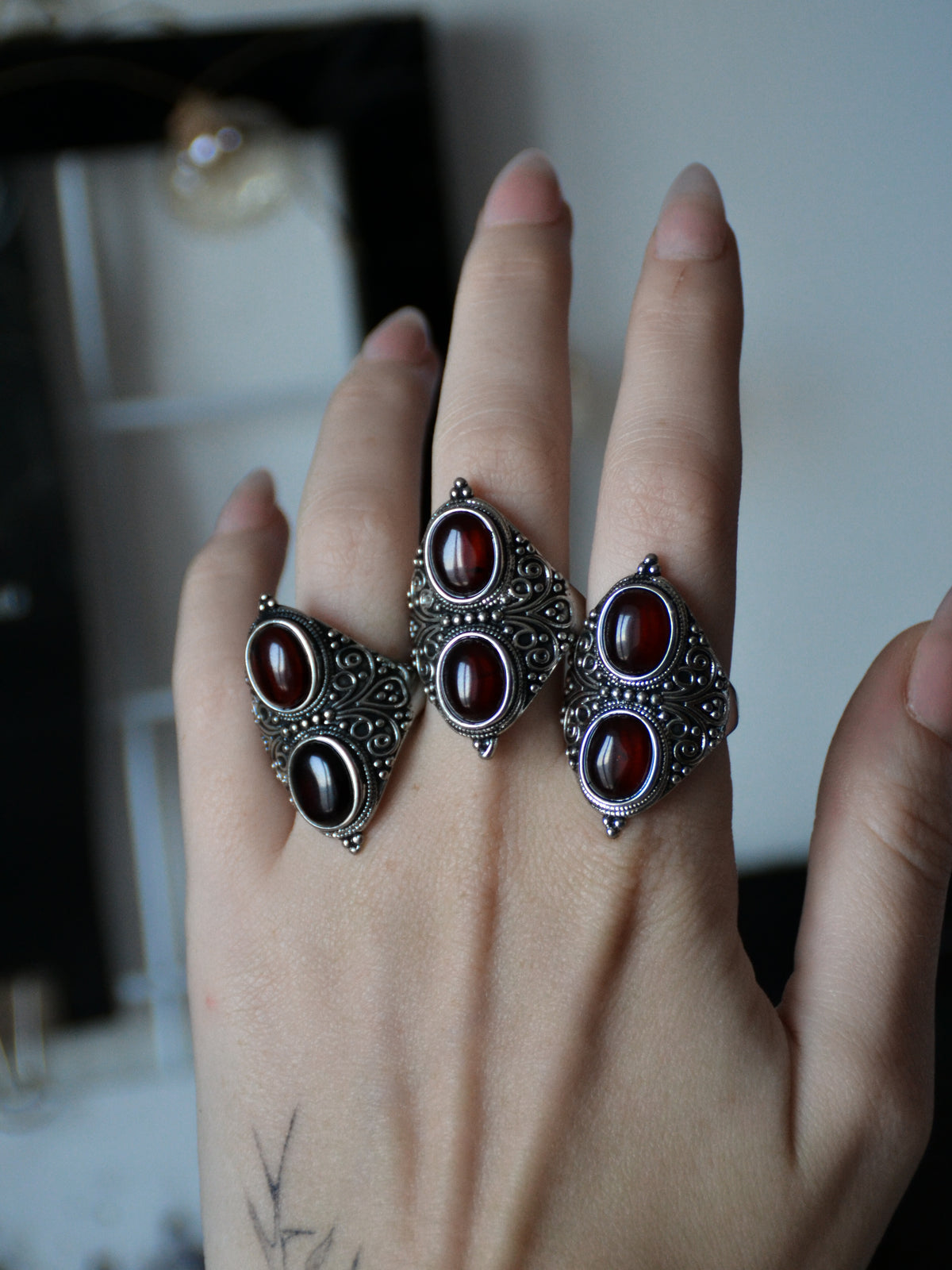 Anello two drops con agata rossa