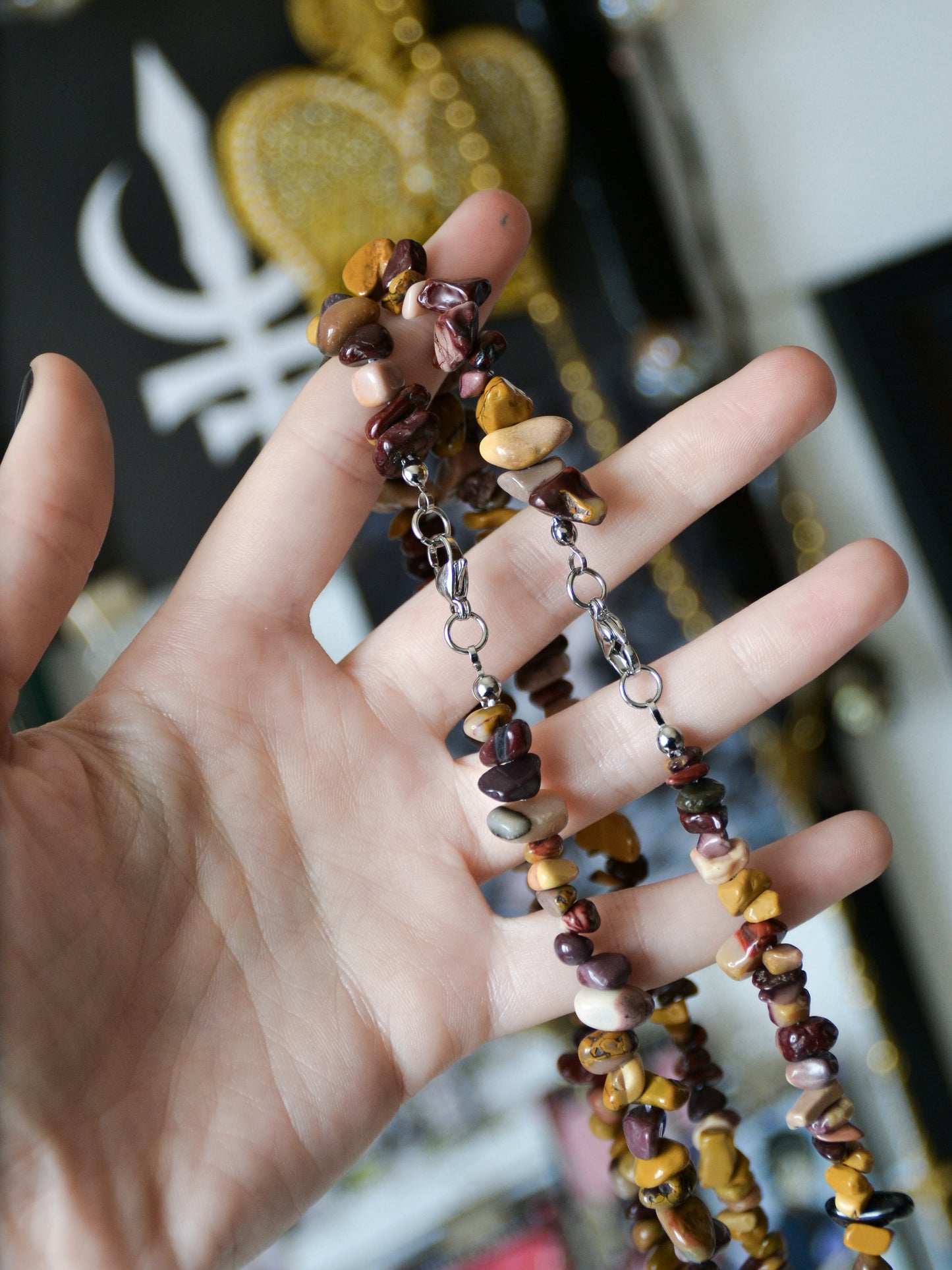 Collana con chips di mookaite