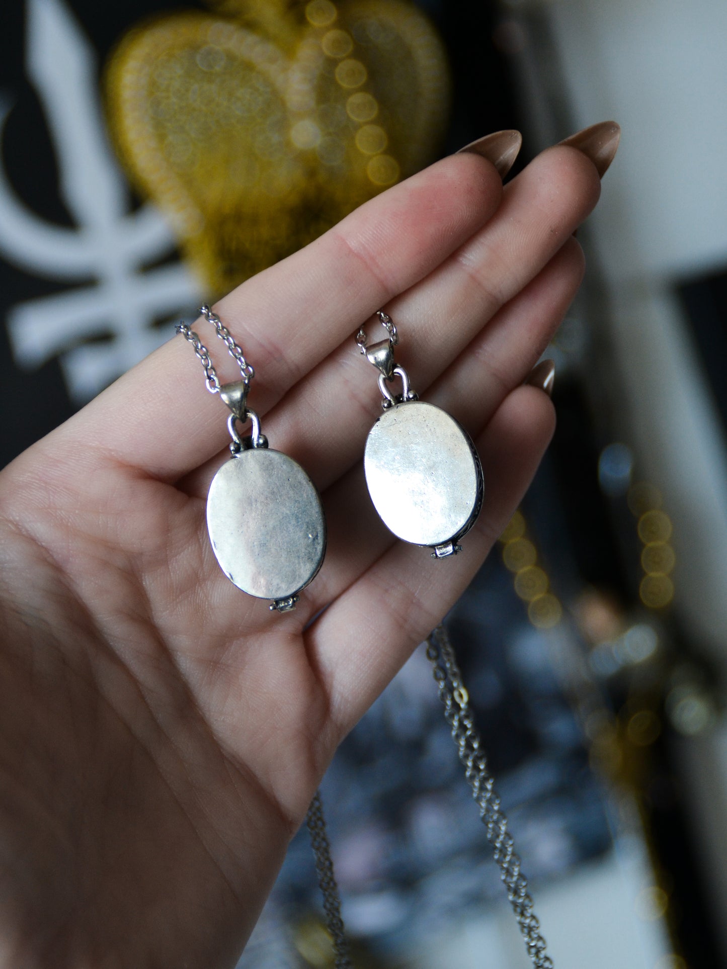 Ciondolo locket con ossidiana argentata