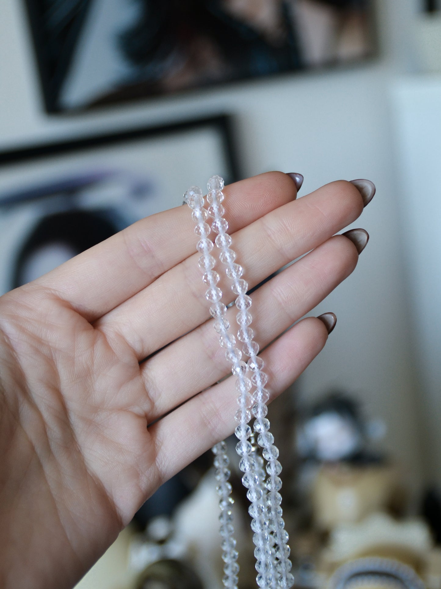 Collana con biglie sfaccettate di quarzo ialino