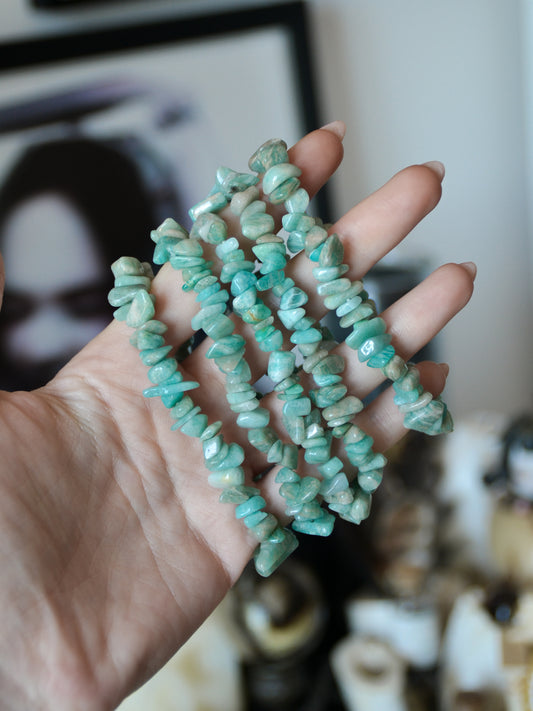 Bracciale in chips di amazzonite