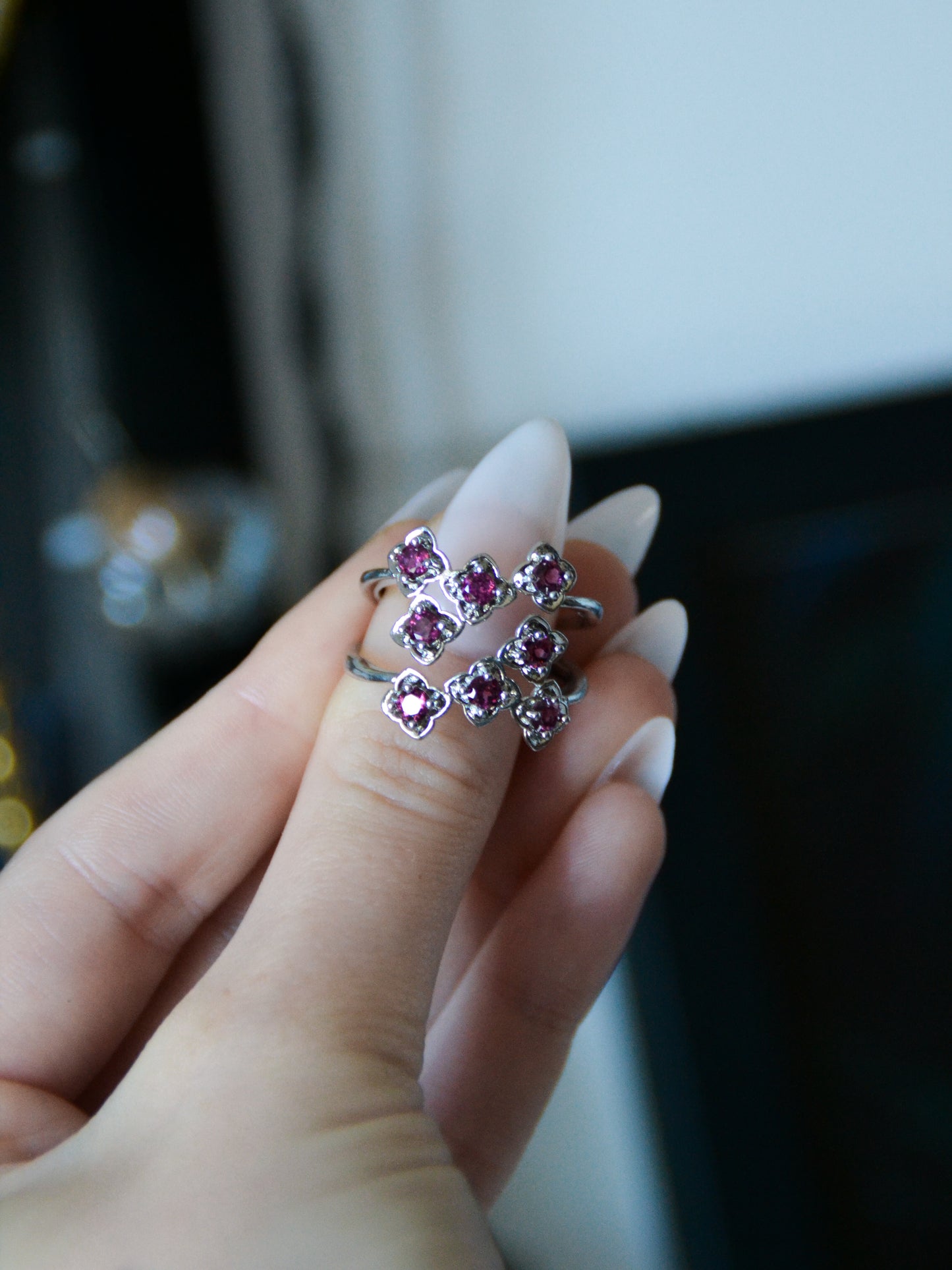 Anello 4 fiori in granato