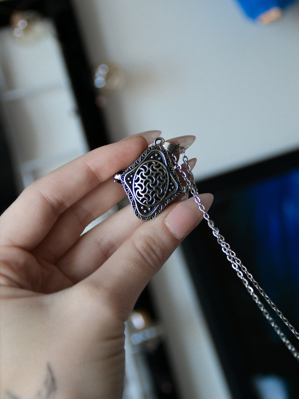 Ciondolo poison locket L con ossidiana argentata