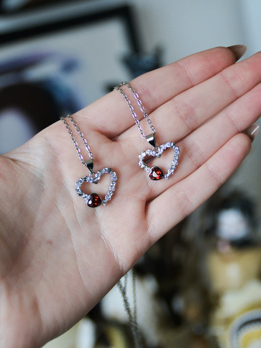 Ciondolo con cuore in granato