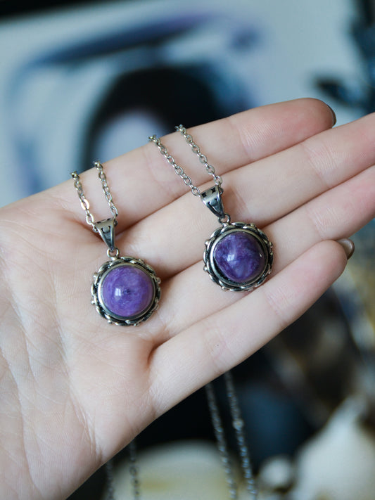 Ciondolo tondo con ciaroite