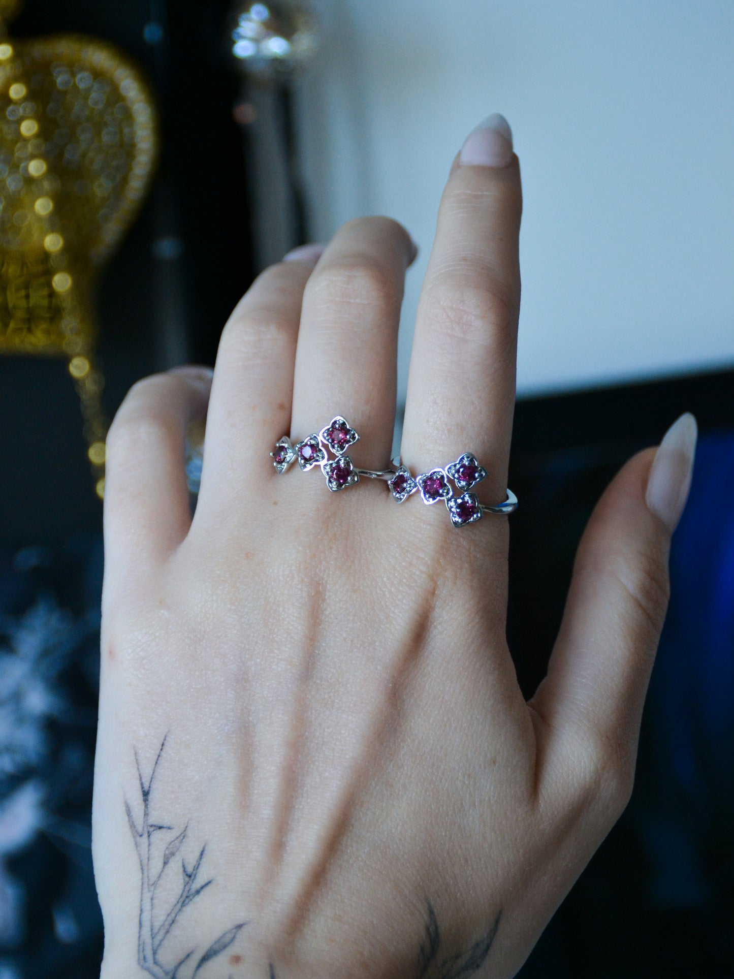 Anello 4 fiori in granato
