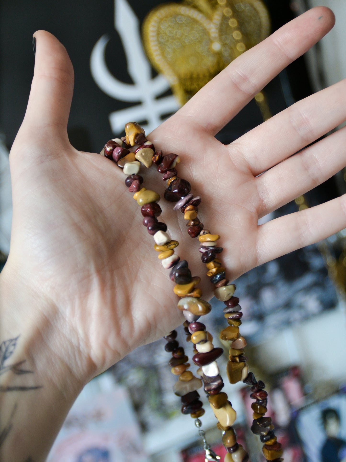 Collana con chips di mookaite