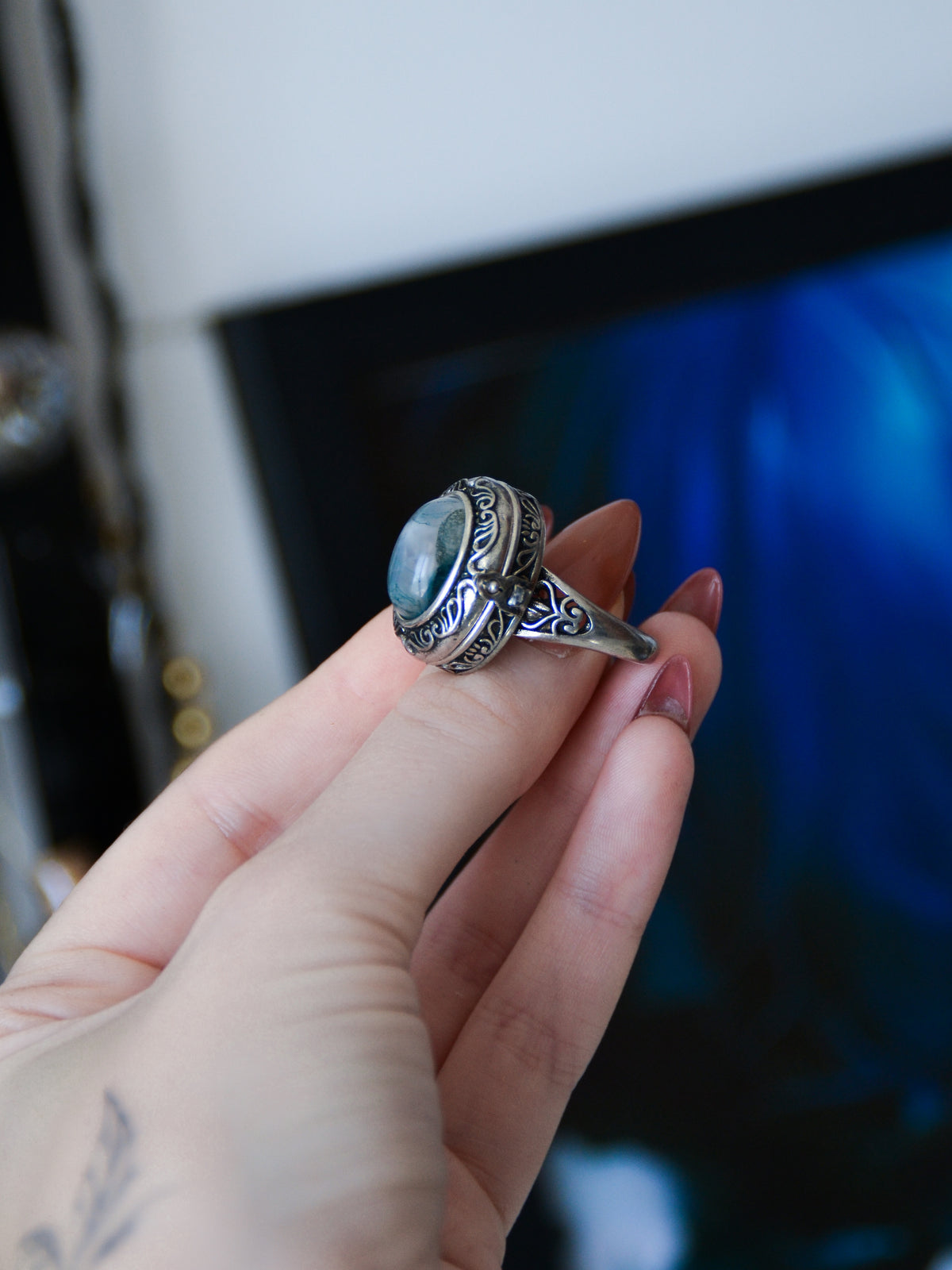 Anello poison con agata muschiata