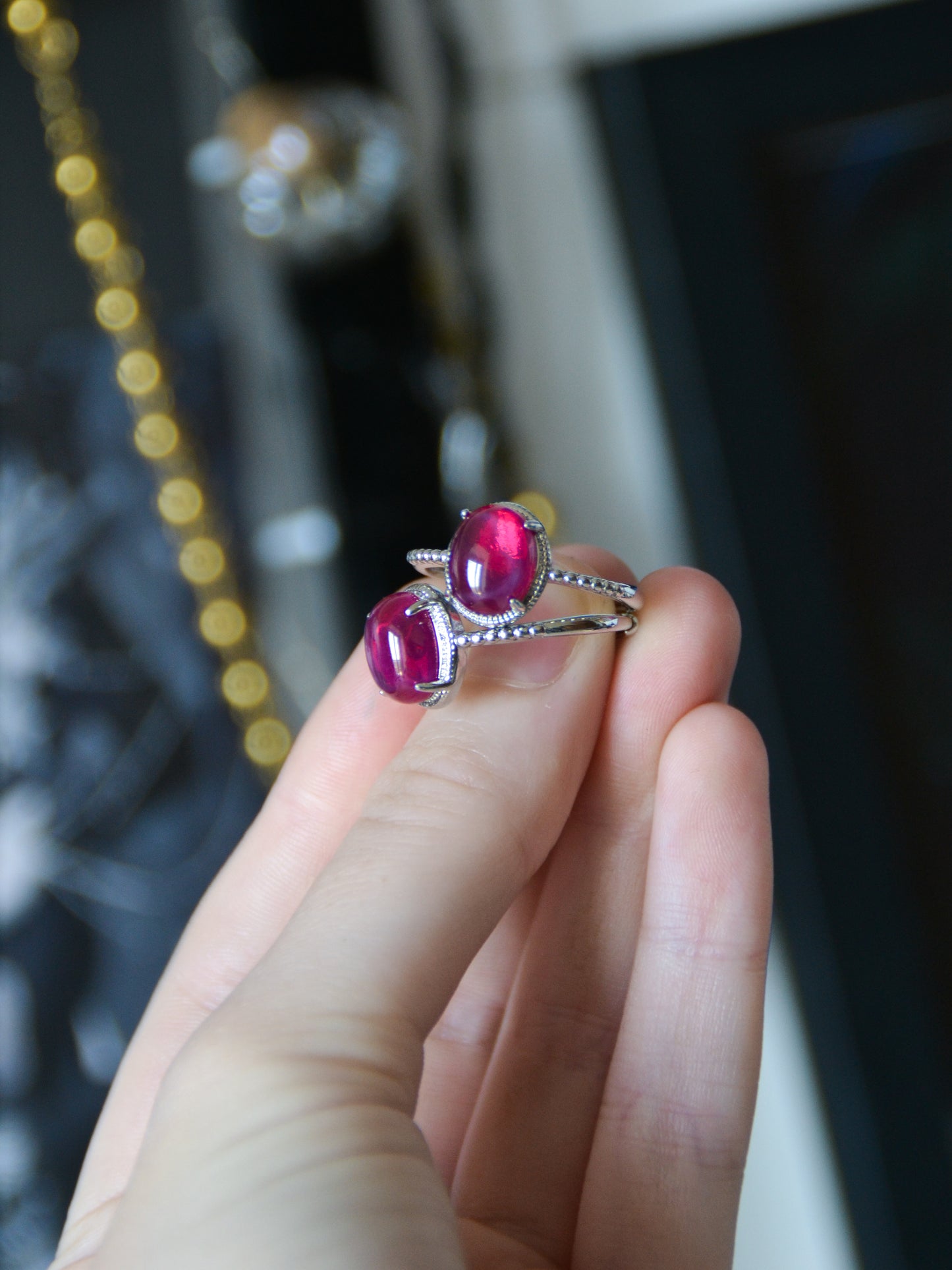 Anello sottile con star ruby