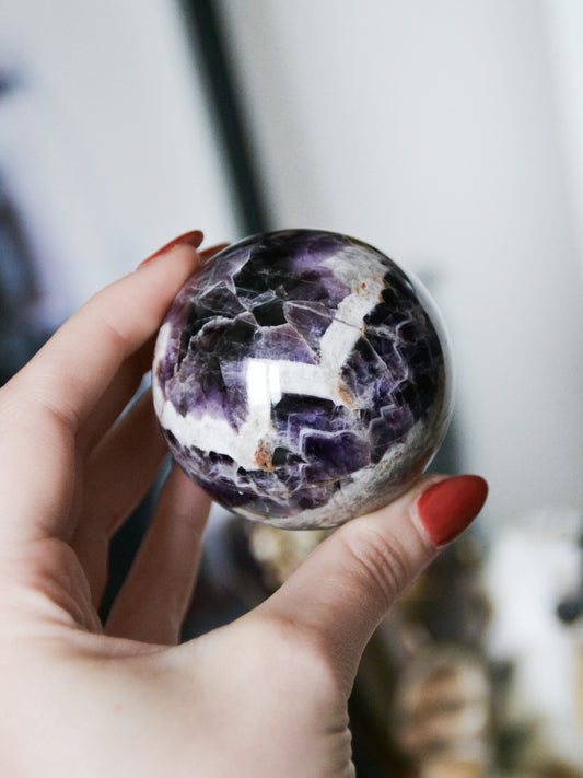 Sfera in ametista chevron