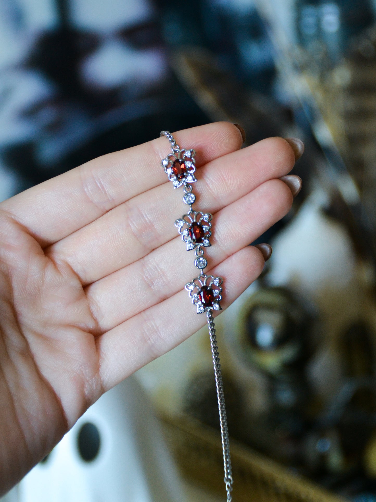 Bracciale con farfalle in granato