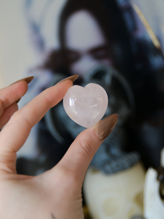 Cuore in quarzo rosa