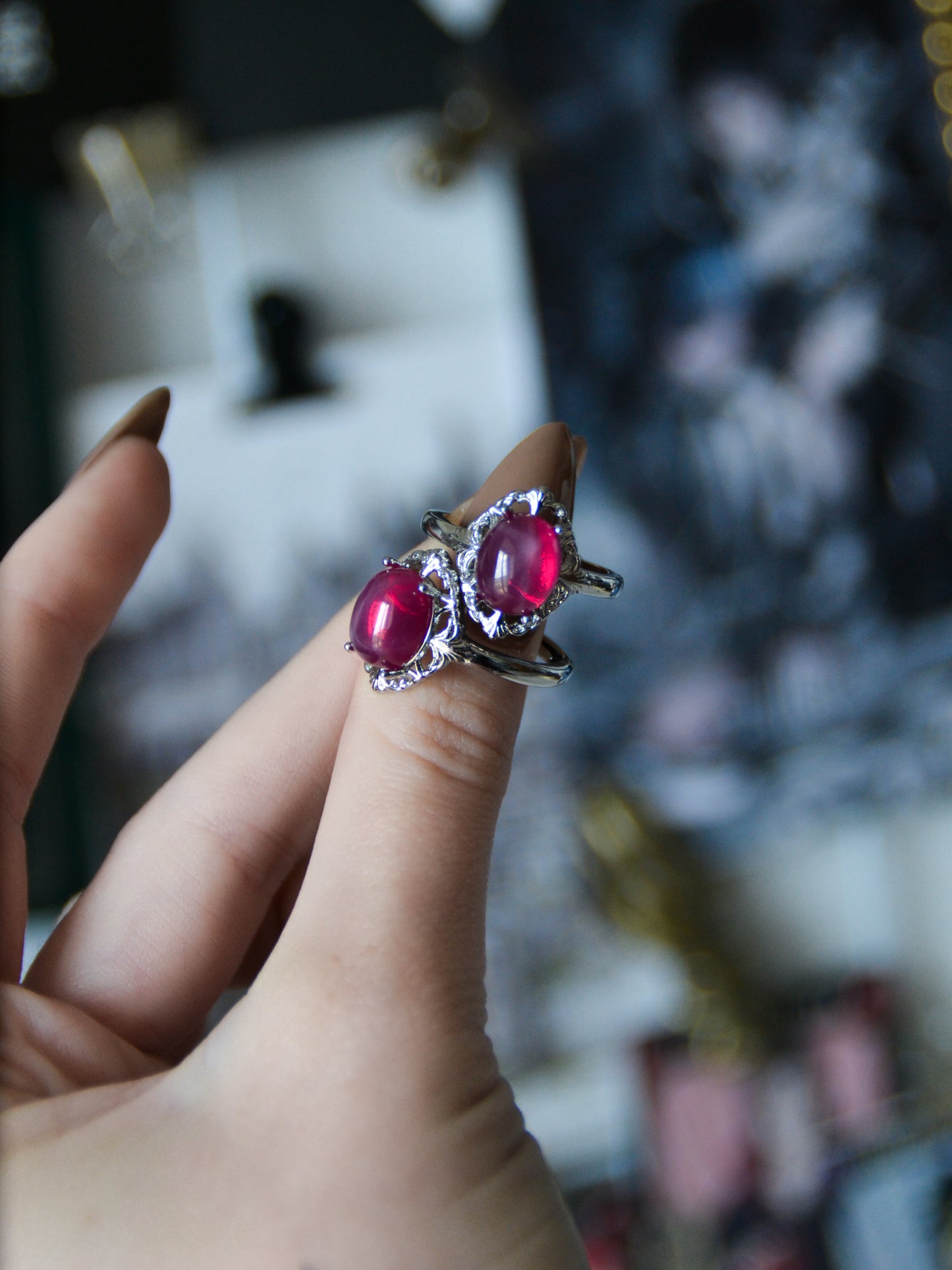 Anello gotico con star ruby