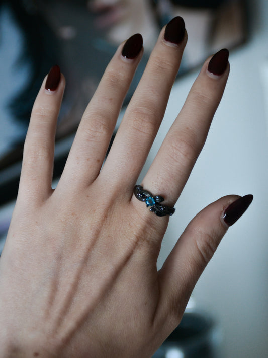 Anello con topazio
