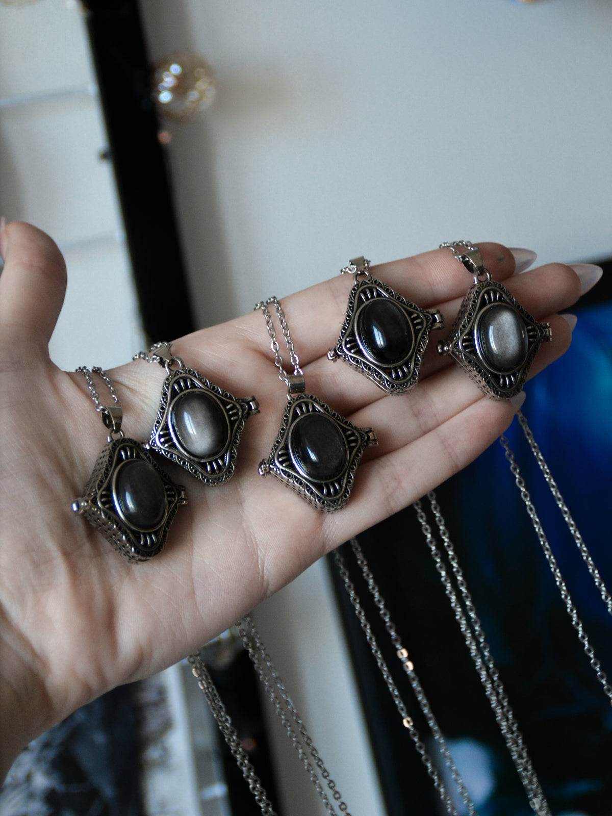 Ciondolo poison locket L con ossidiana argentata