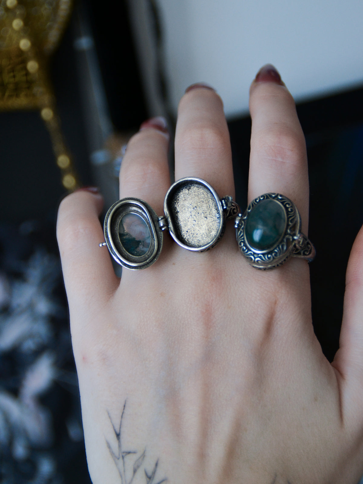 Anello poison con agata muschiata