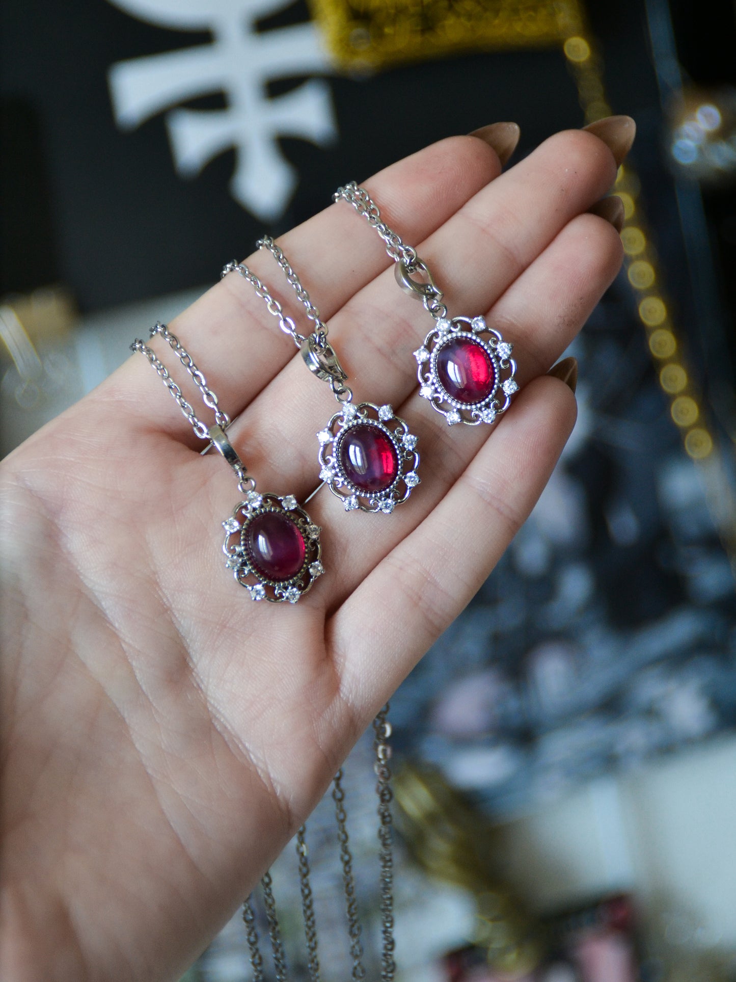Ciondolo con star ruby
